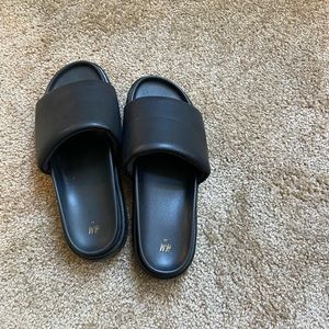 H&M black puffy sandals